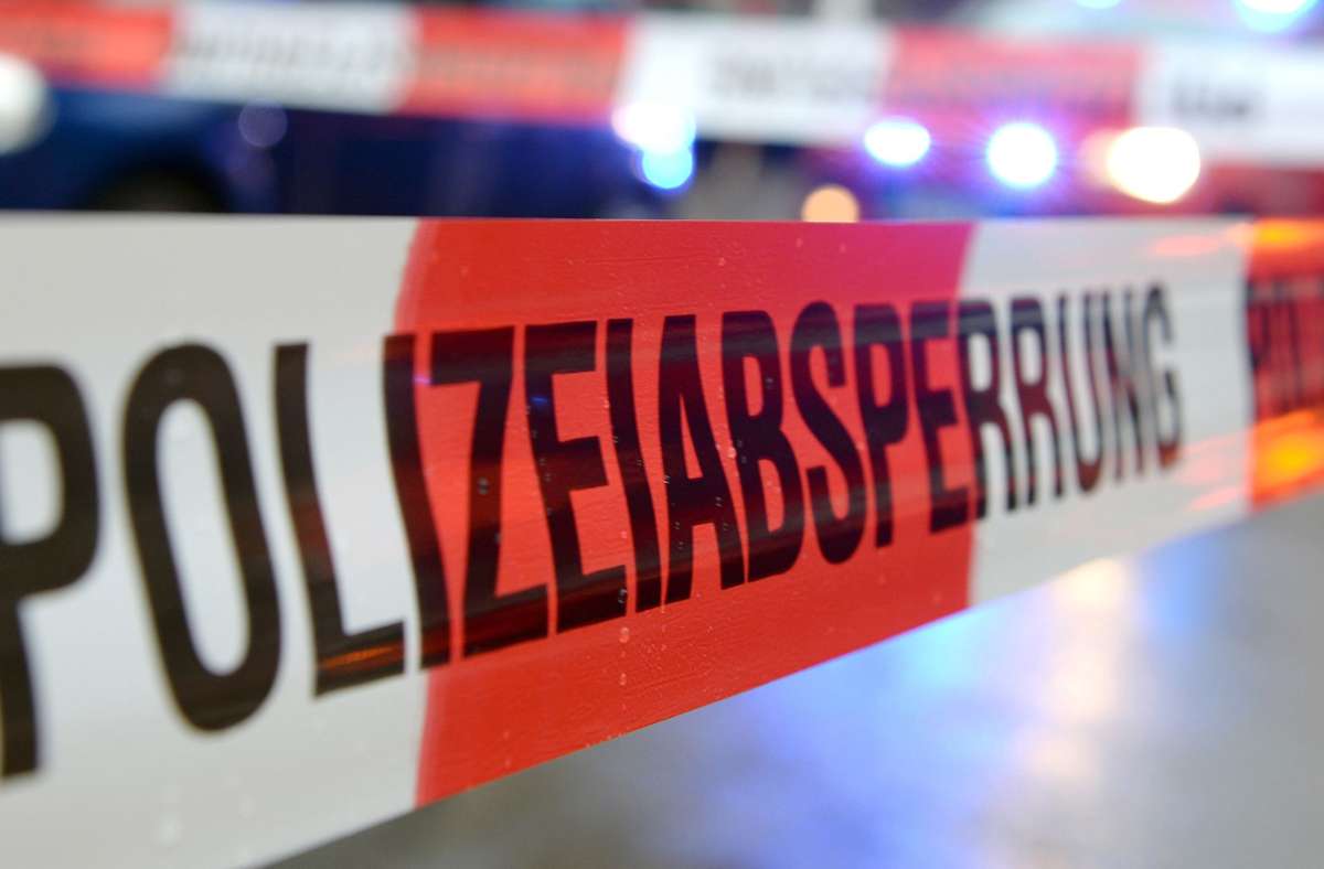 Unfall in Freizeitpark bei Sonnenbühl: Gondel von Kinder-Karussell stürzt zu Boden – Mutter verletzt
