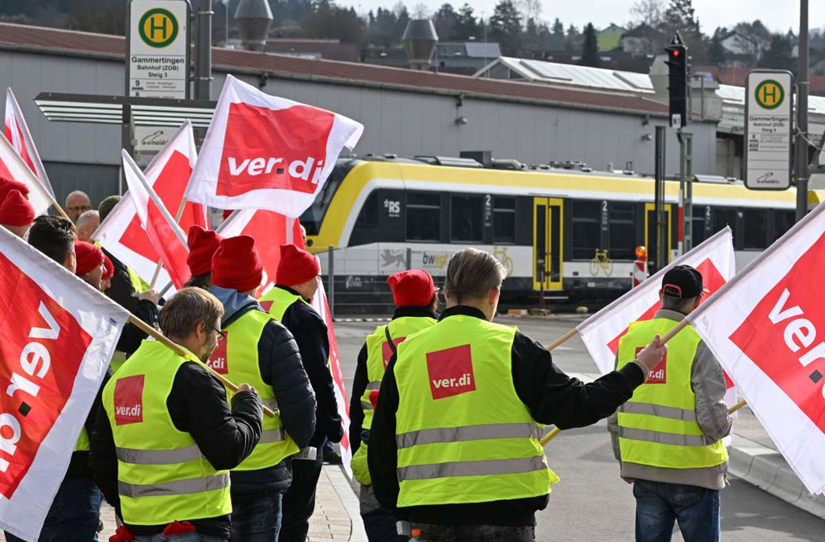 Bahnen und Busse: Erneuter Verdi-Streik bei der SWEG