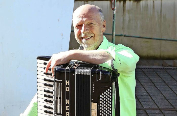 Wernauer Musiker: Wie ein Akkordeonist Leidenschaft für die Musik wecken will
