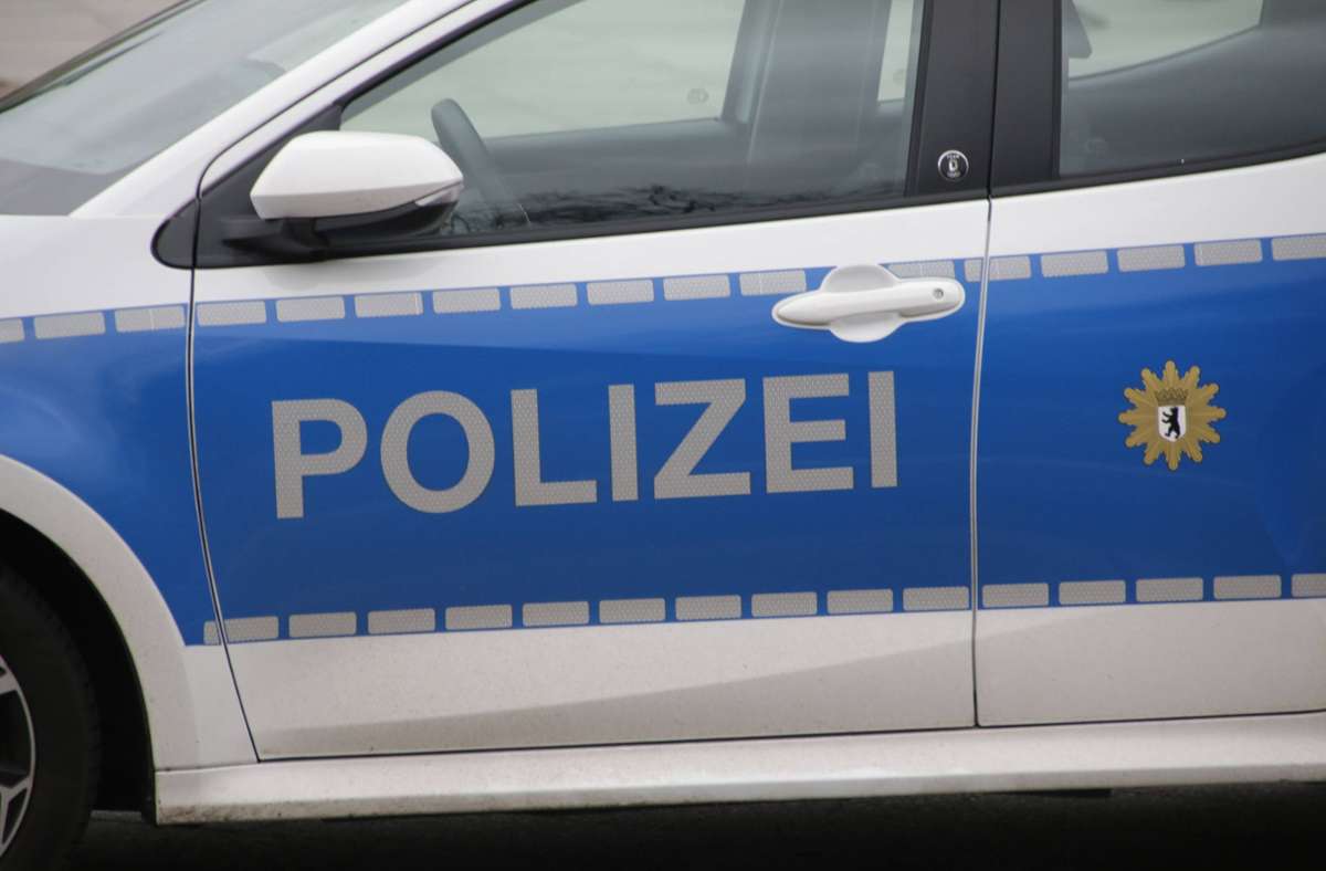 Polizei erklärt Hintergründe: Mutter in Berlin tötet zweijährige Tochter und springt aus Fenster