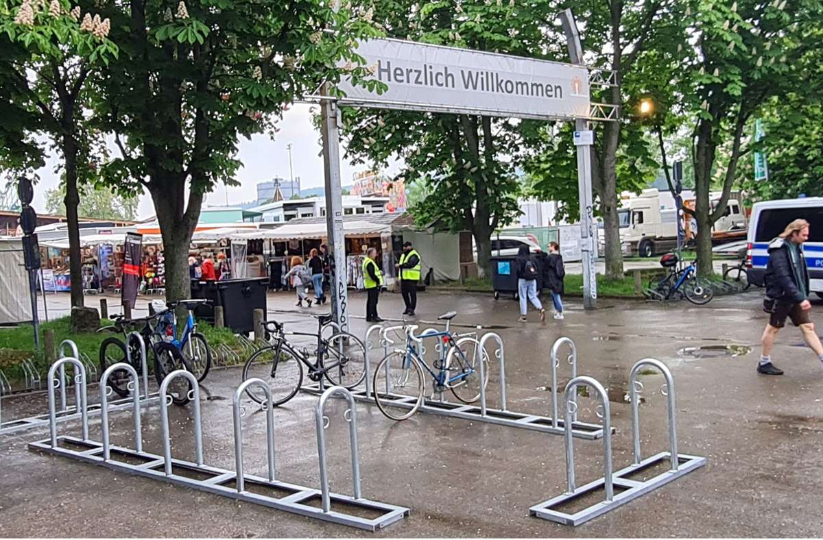 Mit dem Rad auf den Cannstatter Wasen: Weitere Fahrradbügel  am Stuttgarter Frühlingsfest