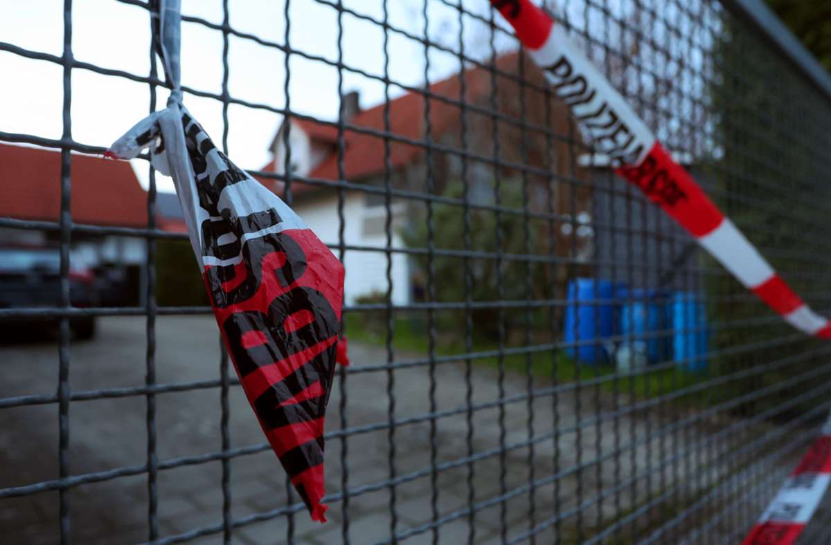 Ehepaar in Altenstadt getötet: Ermittler nehmen drei Verdächtige fest