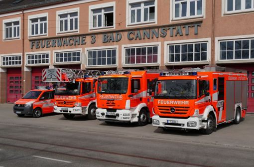 Die Feuerwache in Bad Cannstatt soll neu gebaut werden – und neuerdings wird die  Auslagerung von Büros und Leitstelle ins Neubaugebiet im Neckarpark erwogen. Foto: /Patrick Kuolt