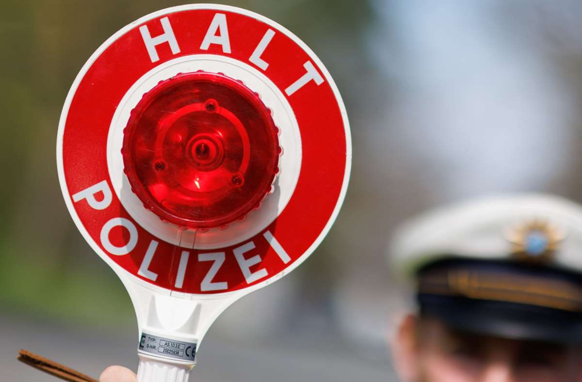 Verkehr in Esslingen: Polizei stellt aggressiven Fahrer