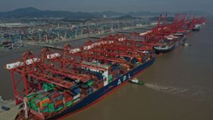 Chinas Außenhandel zieht unerwartet stark an