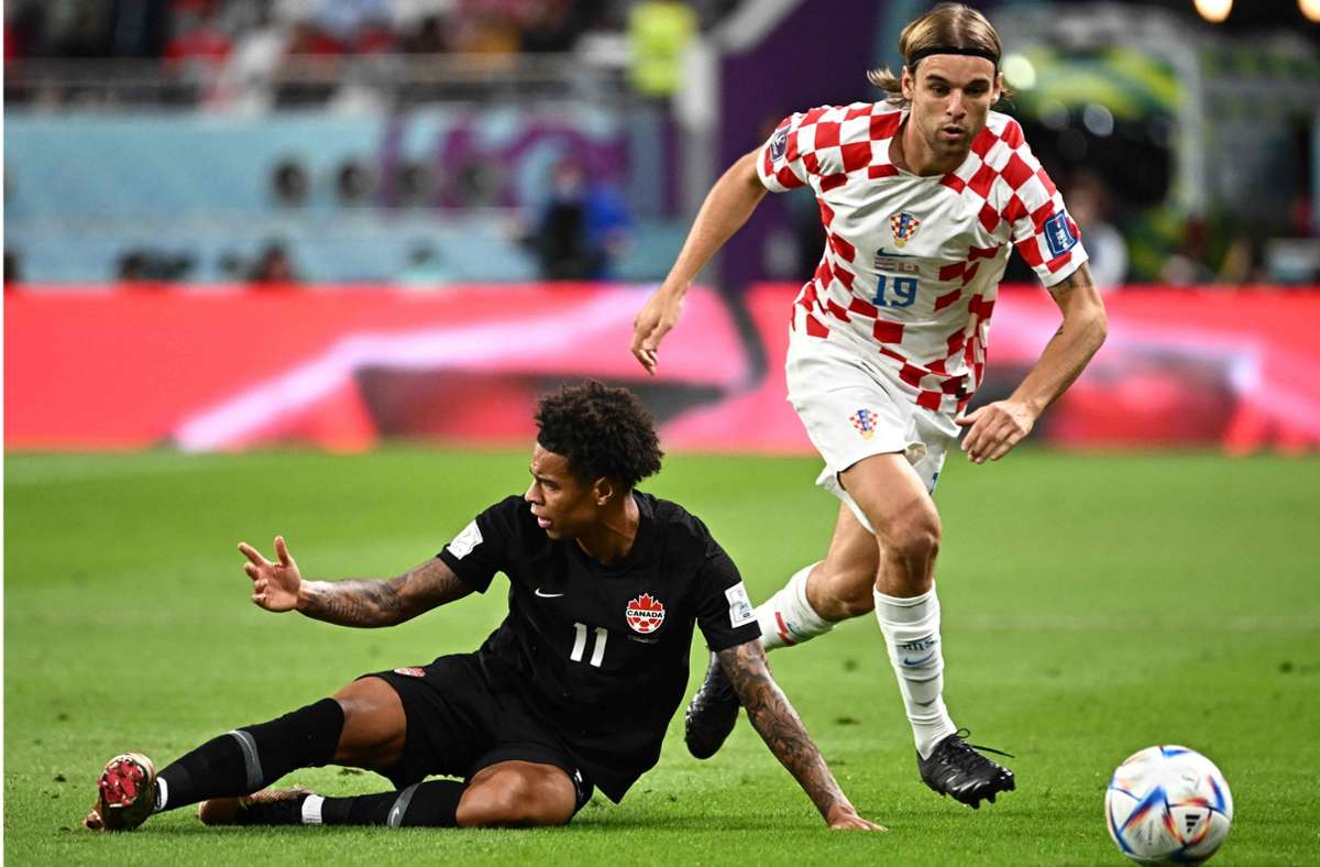 Borna Sosa ist glücklich, dass er für Kroatien spielen darf. Foto: AFP/ANNE-CHRISTINE POUJOULAT