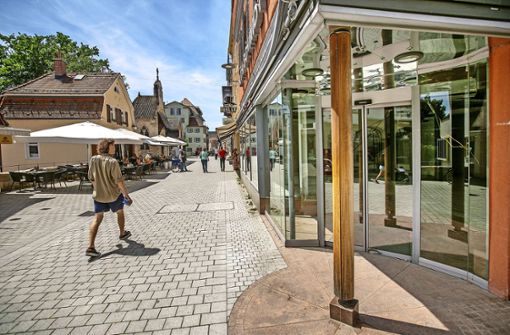 Wer aufmerksam durch die Esslinger Innenstadt geht, begegnet dem Strukturwandel im örtlichen Einzelhandel auf Schritt und Tritt. Foto: Roberto Bulgrin