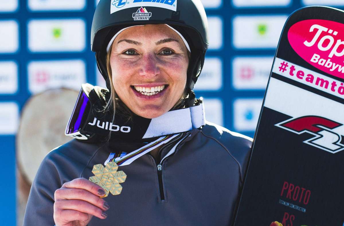 Gehen, wenn es am schönsten ist: Weltmeisterin Selina Jörg – in unserer Bildergalerie finden Sie die Erfolge der goldenen Snowboard-Generation auf einen Blick.