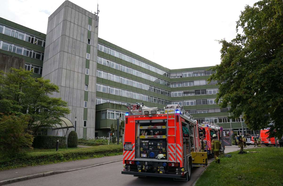Blaulicht Esslingen: Feuer im Landratsamt