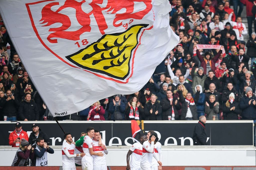 VfB gewinnt 3:0: Derby-Erfolg gegen den KSC