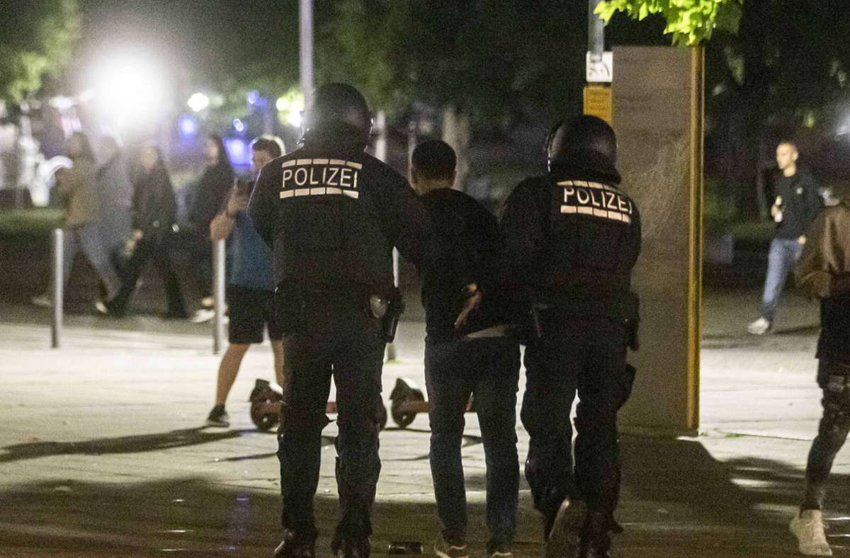 Krawalle in Stuttgart: Polizei nennt erste Hintergründe zu den Ausschreitungen