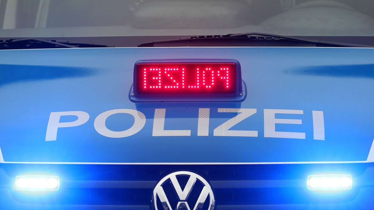 Vorfall am Ditzinger Bahnhof: Unbekannter attackiert 16-Jährigen