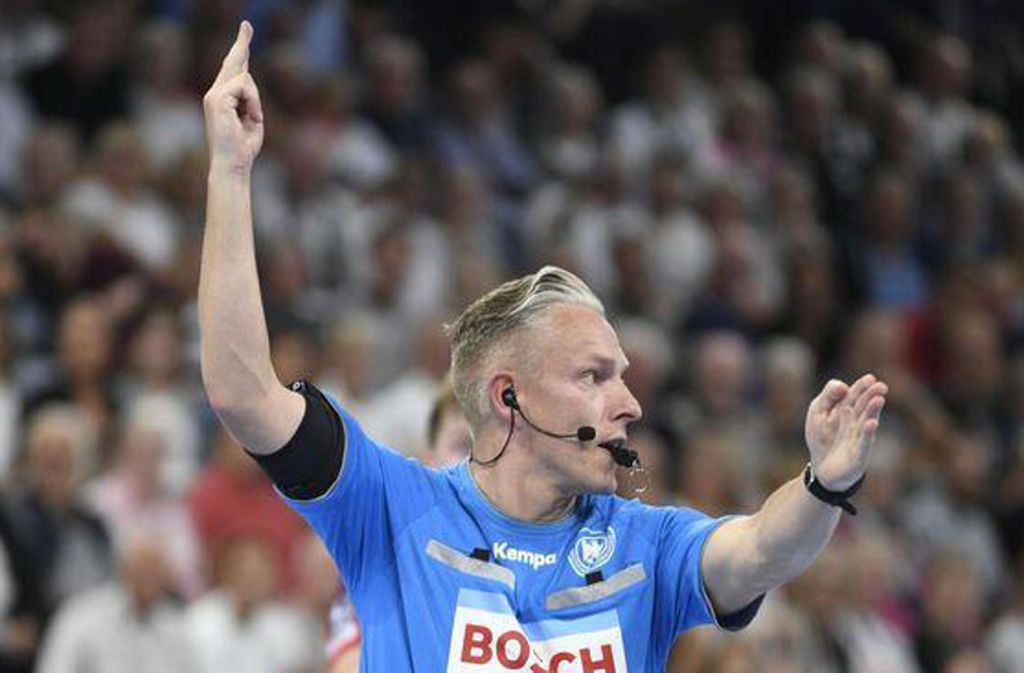 Sportsfreund des Tages: Allein an der Pfeife: Ein Handball-Schiedsrichter als Einzelkämpfer