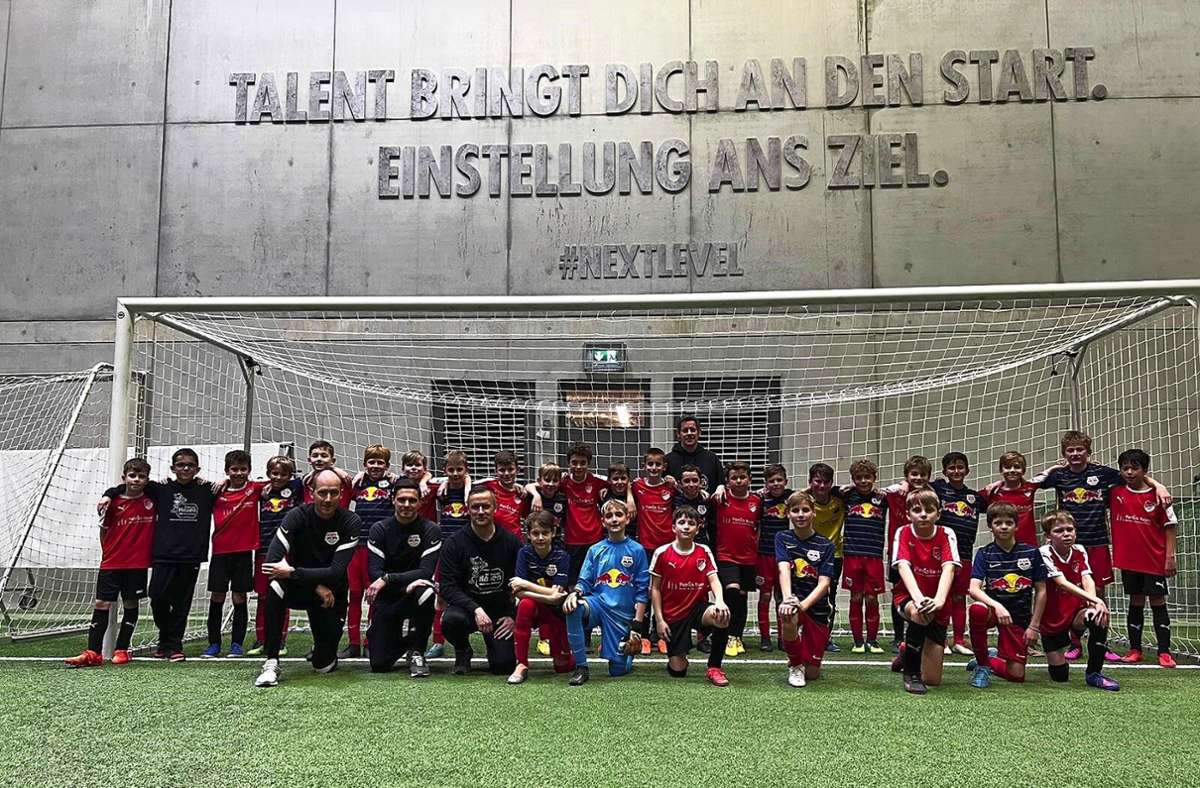 Mini-Serie Jugendfußball: FVN-Junioren gegen Europas Fußball-Elite