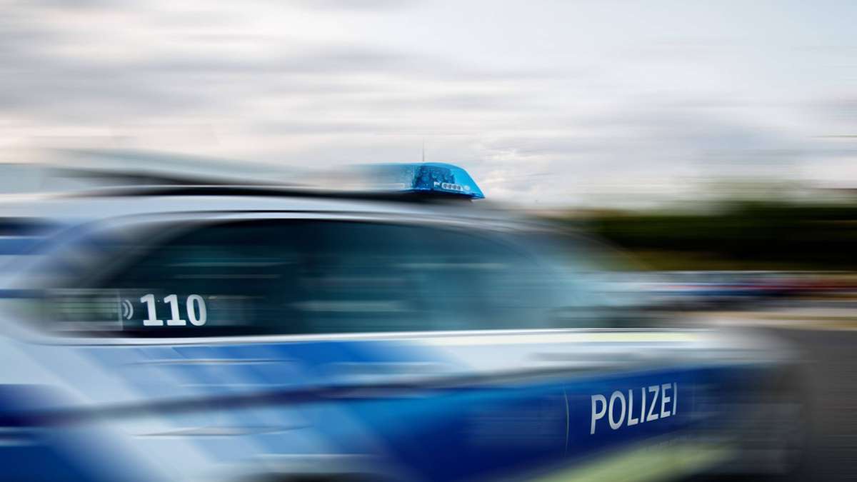 Mit Teleskopschlagstock in S-Bahn zugeschlagen: Polizei nimmt 14-jährigen Verdächtigen aus dem Rems-Murr-Kreis fest