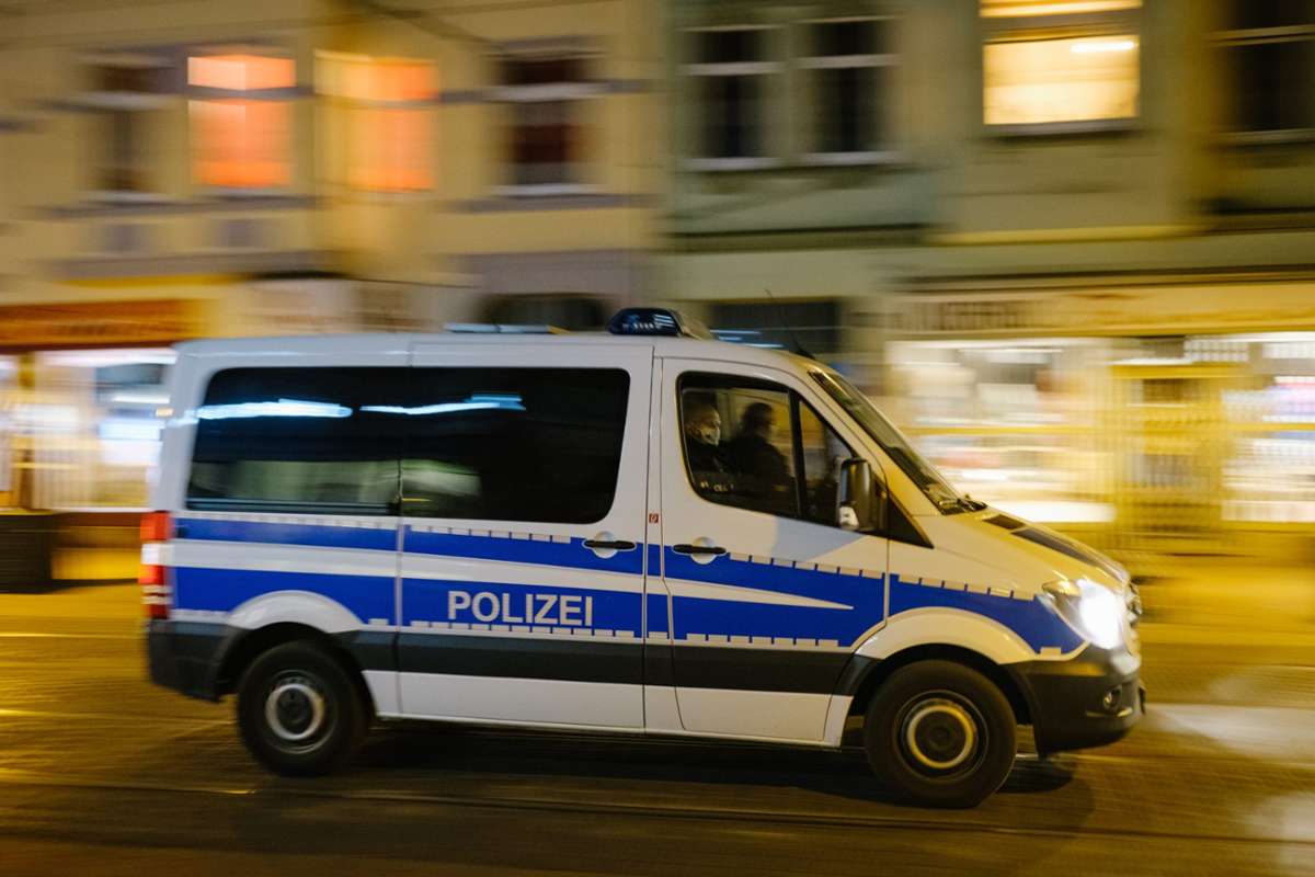 Vorfall in Neckartailfingen: Polizei nimmt Exhibitionisten am Aileswasensee fest