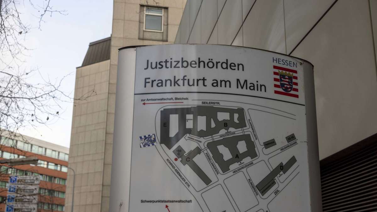 Frankfurt: Jugendlicher nach tödlichem Schlag auf Fußballplatz verurteilt