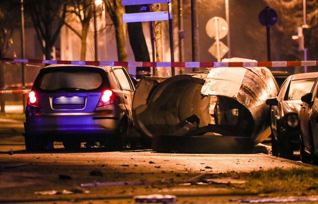 Der 32-Jährige hatte die Polizisten mit einem Schwert bedroht: Stuttgart: Polizisten werden nach tödlichen Schüssen auf Angreifer betreut