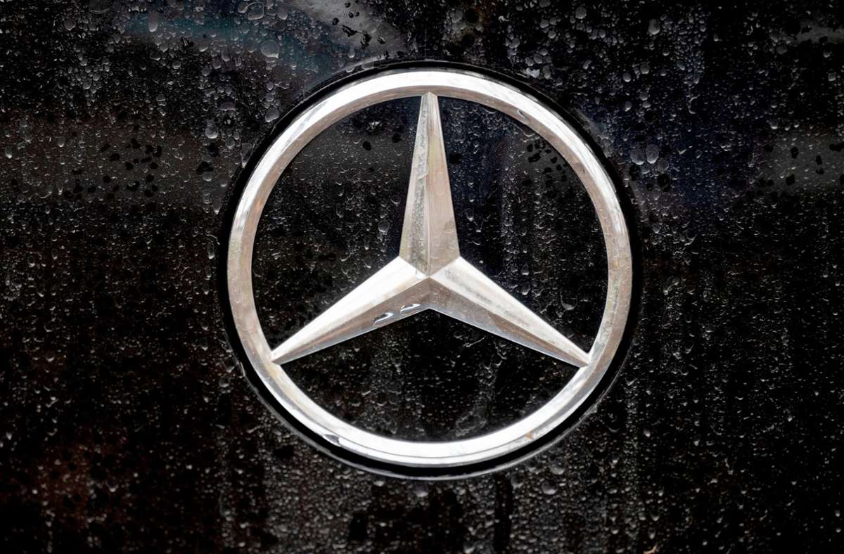 In-Car-Payments: Mit dem Auto fürs Parken zahlen: Daimler kooperiert mit Visa