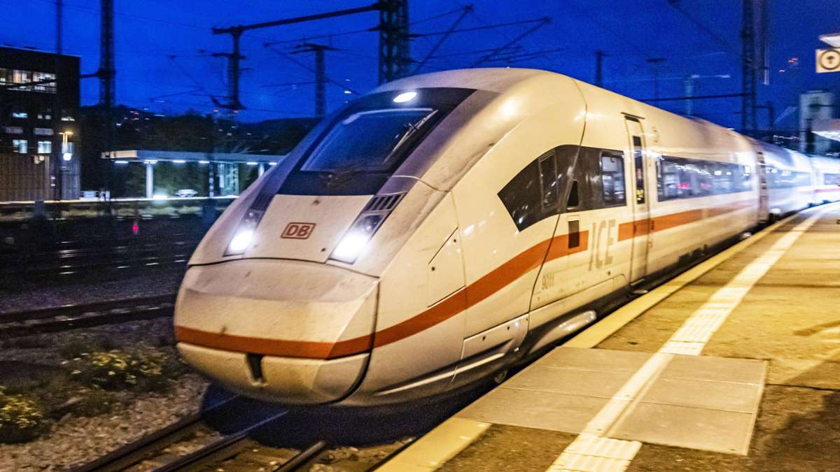 Fahrplanauswertung: Deutschlands unpünktlichster Zug fährt nach Stuttgart
