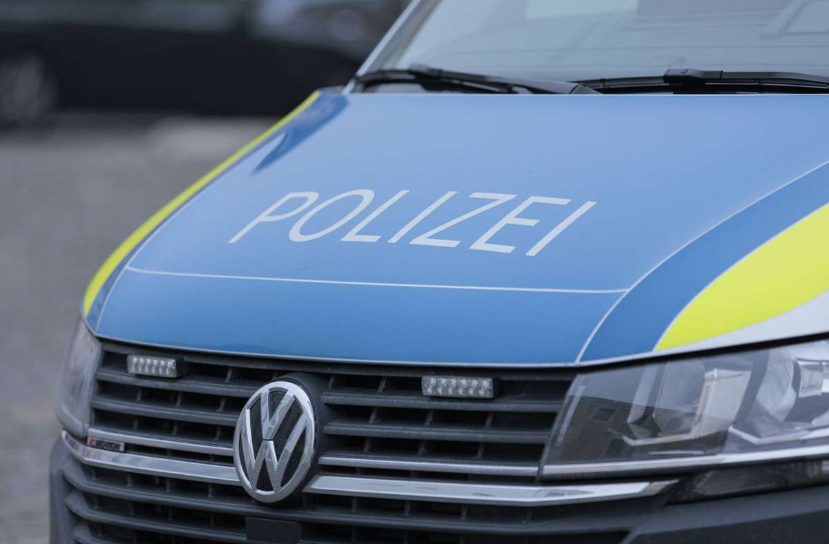 Polizeieinsatz in Leutkirch: Mann schlägt und bedroht Nachbarskinder wegen Lautstärke