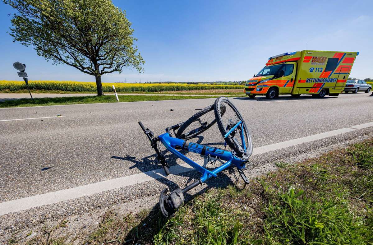 Identität noch unklar: E-Bike-Fahrer stirbt nach Unfall bei Besigheim