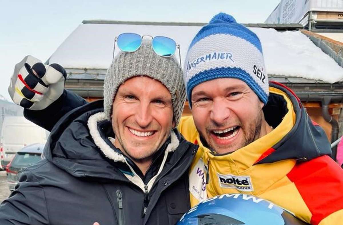 Patrick Saile (links) mit Johannes Lochner nach dessen WM-Goldtriumph im Zweierbob am vergangenen Wochenende in St. Moritz