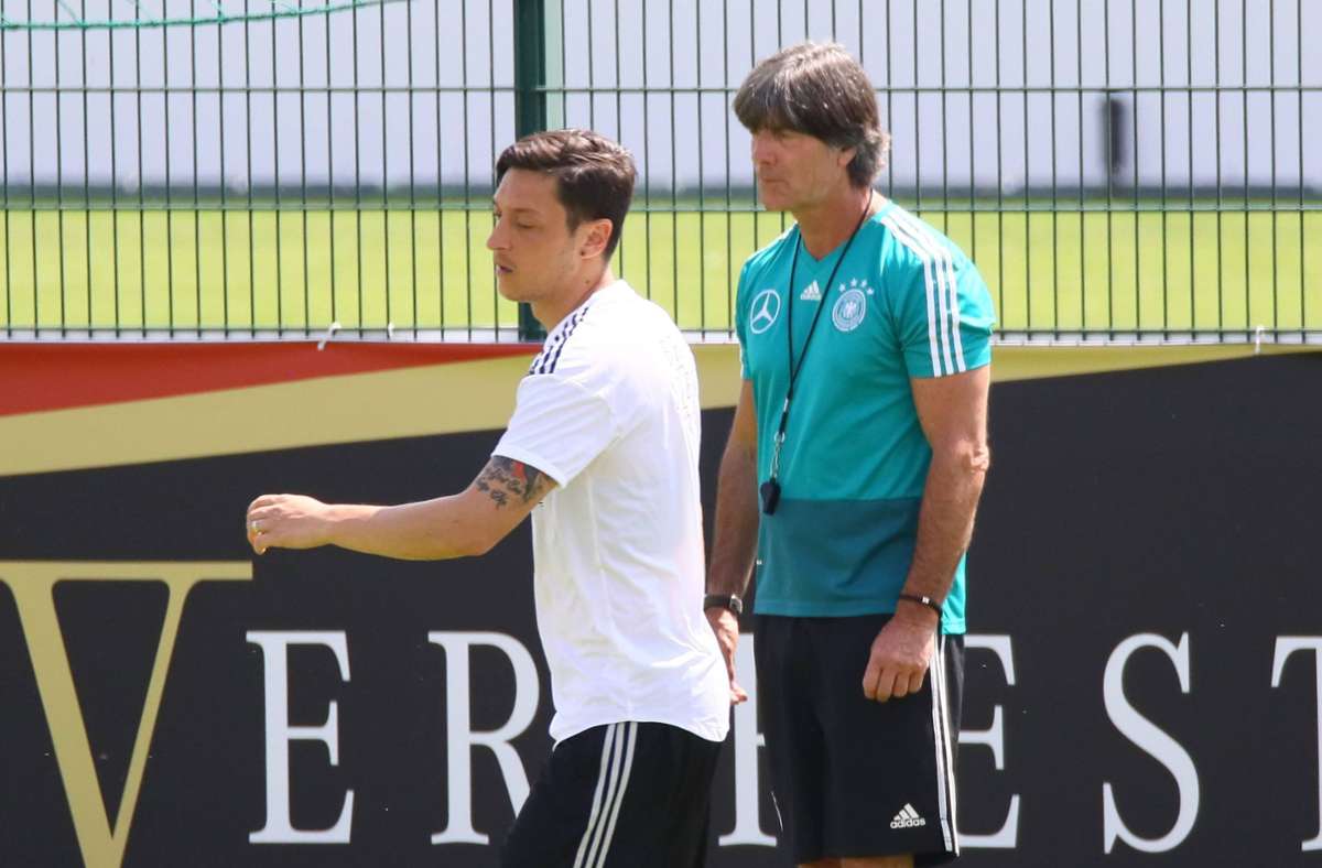 Mesut Özil und Joachim Löw – nicht immer ein Herz und eine Seele (Archivbild).