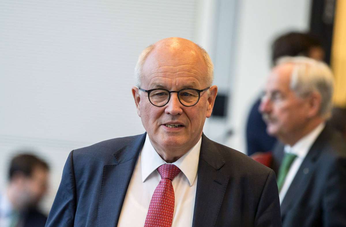 Volker Kauder: CDU-Politiker bekommt Bundesverdienstkreuz