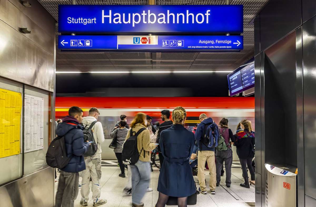 Warnstreik am Flughafen Stuttgart: Volle Bahnen wegen Verdi-Streiks erwartet