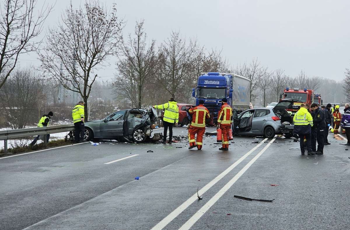 Nach tödlichem Unfall bei Eilenburg: Polizei ermittelt  gegen 18-jährigen Autofahrer