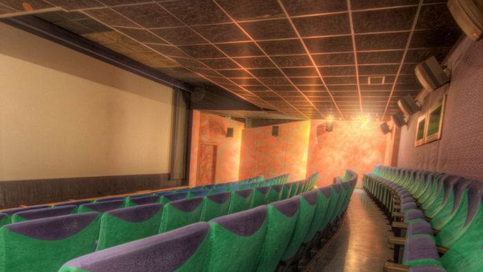 Das Kino Universum verkauft seine Sessel