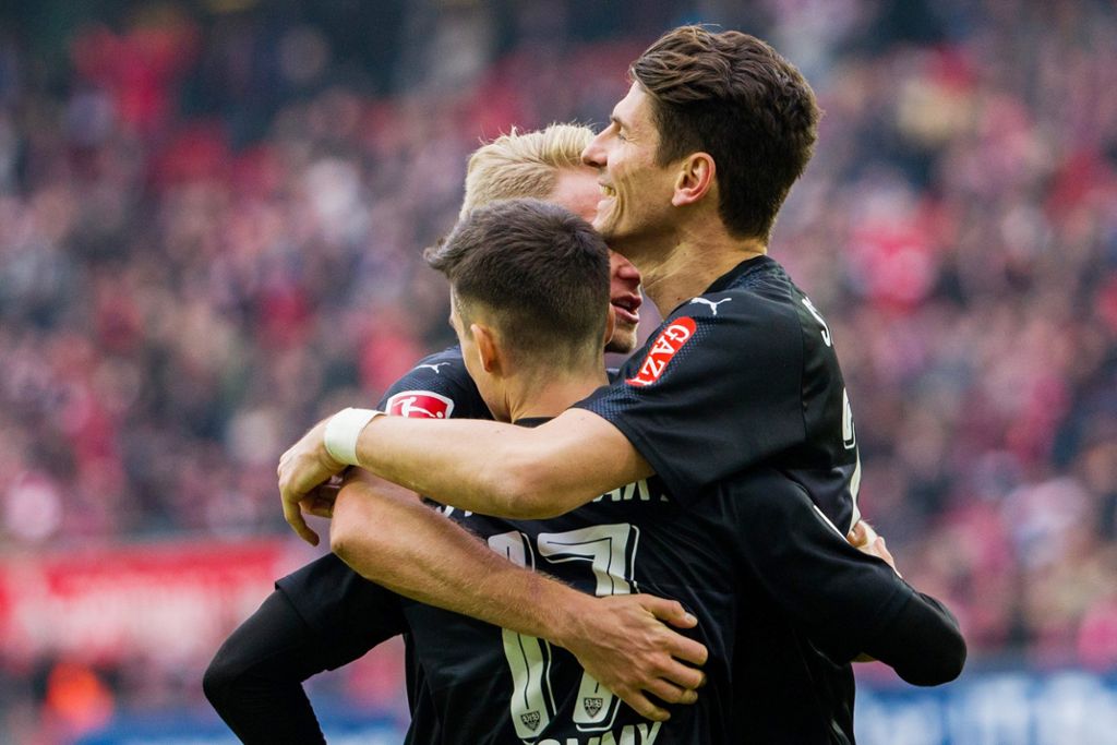 VfB Stuttgart gewinnt 3:2 gegen den 1. FC Köln: Klassenerhalt ein Schritt näher