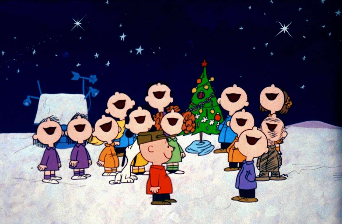 Weihnachtsmusik jetzt! Szene aus „A Charlie Brown Christmas“ aus dem Jahr 1965. Klicken Sie sich durch die Bildergalerie für unsere Lieblingsmusik zum Verschenken an Weihnachten.