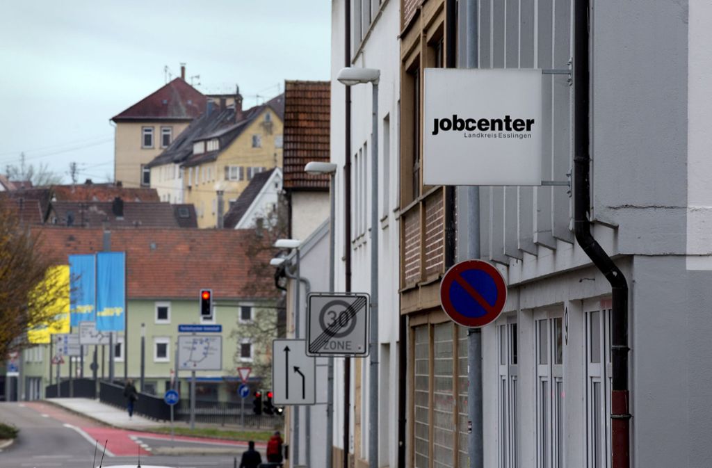 Jobcenter in Nürtingen: Mitarbeiter  nach Hammerattacke unter Schock