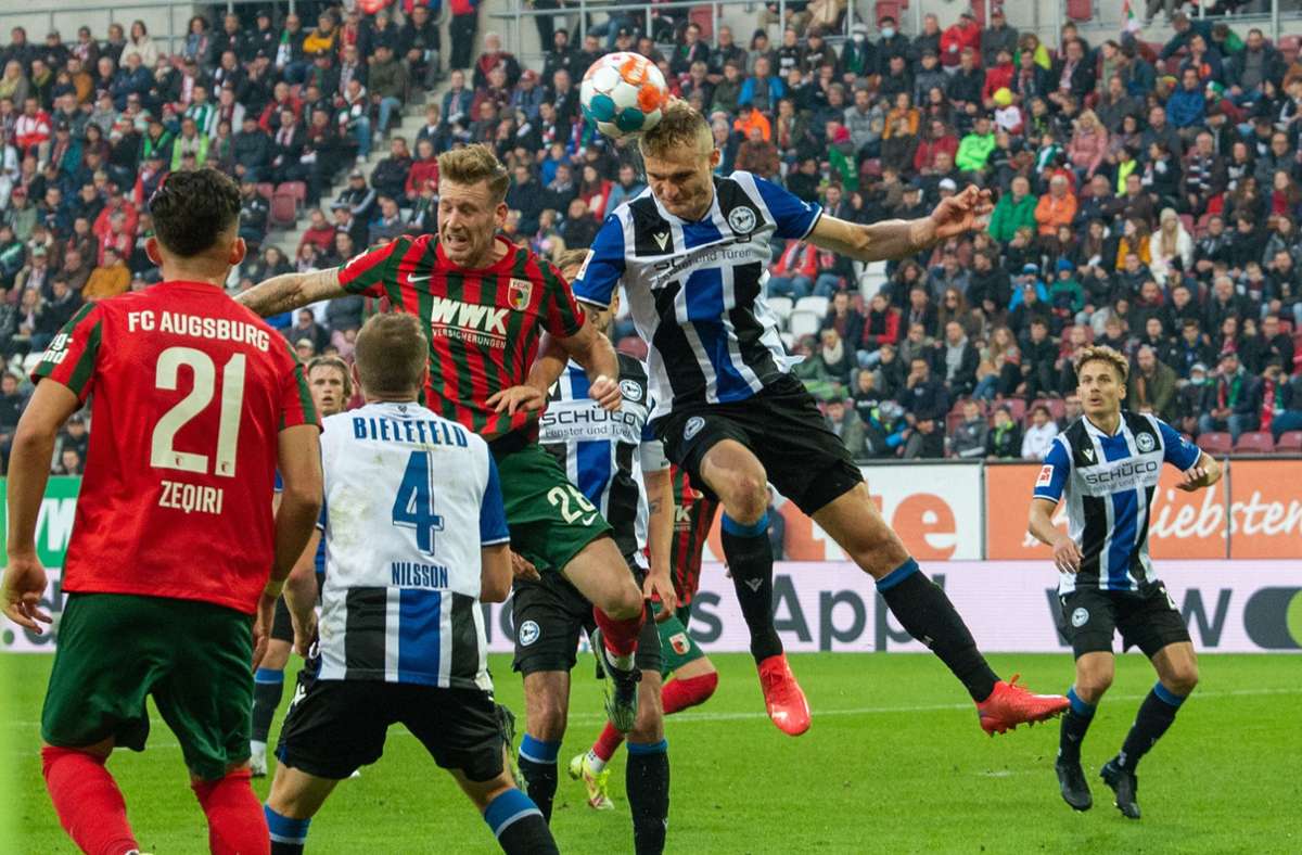Fußball-Bundesliga: Remis im Kellerduell: Augsburg und Bielefeld trennen sich 1:1