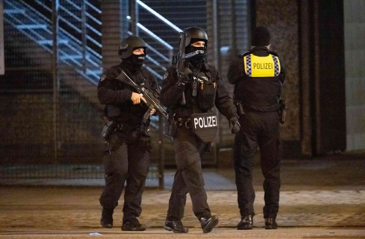 Nach Schüssen in Hamburg: Weitere Munition in Wohnung des Verdächtigen gefunden