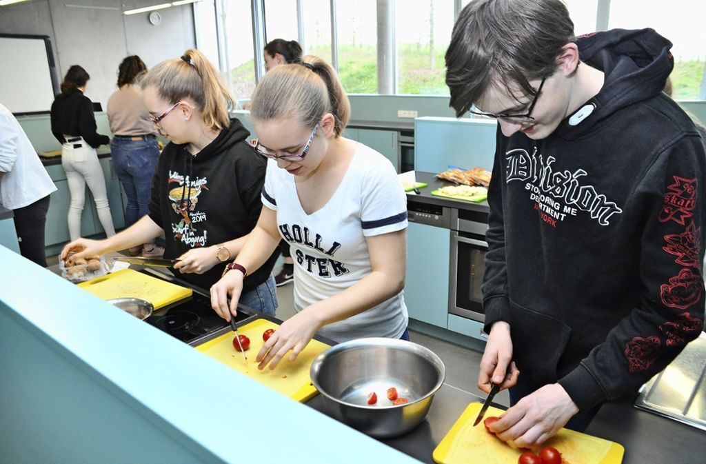Begründung: Zu wenig Teilnehmer: Wernauer Gemeinderäte sagen „Kochevent“ ab