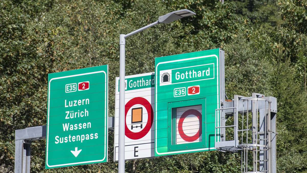 Gotthard-Straßentunnel: Autobrand im Tunnel glimpflich ausgegangen