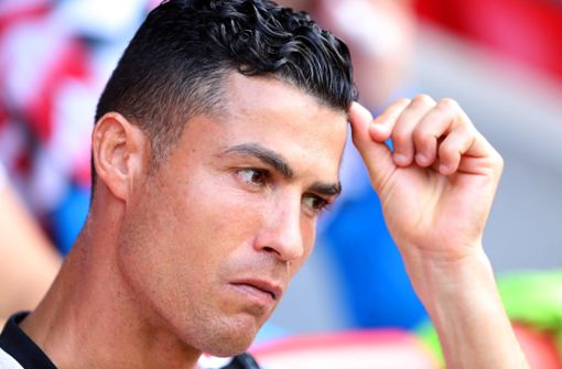 Superstar Cristiano Ronaldos Verhalten wurde jetzt sanktioniert. (Archivbild) Foto: dpa/Kieran Cleeves