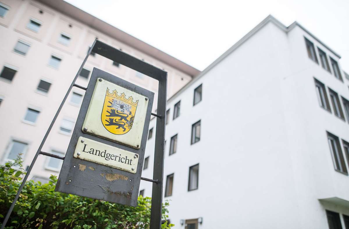 Landgericht Heilbronn: Mann gesteht Tötung der Ehefrau - Kinder saßen dabei vor dem Fernseher