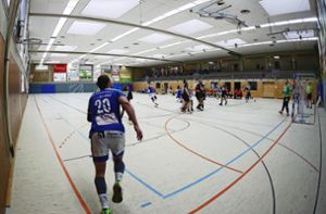Sanierung ist dringend notwendig: Plochingens Schafhausäckerhalle für Ballsport gesperrt