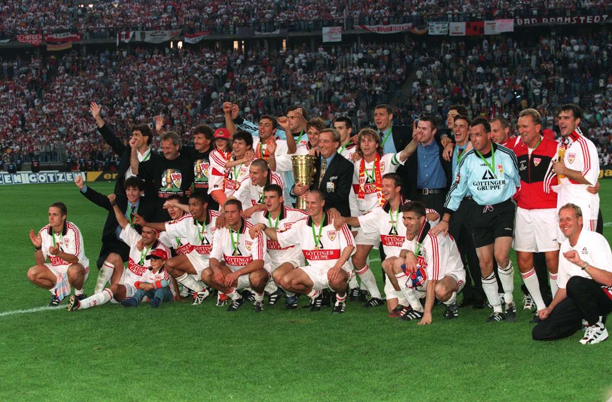 DFB-Pokal-Sieg des VfB Stuttgart vor 25 Jahren: Diese 14 Spieler kamen im Finale  zum Einsatz