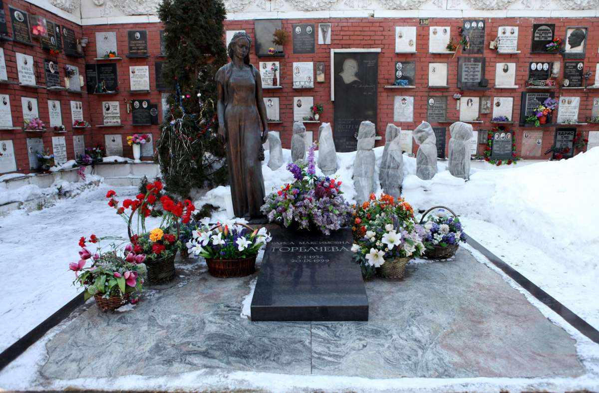 Prominentenfriedhof in Moskau: Hindernisse für ausländische Gäste bei Gorbatschows Beerdigung