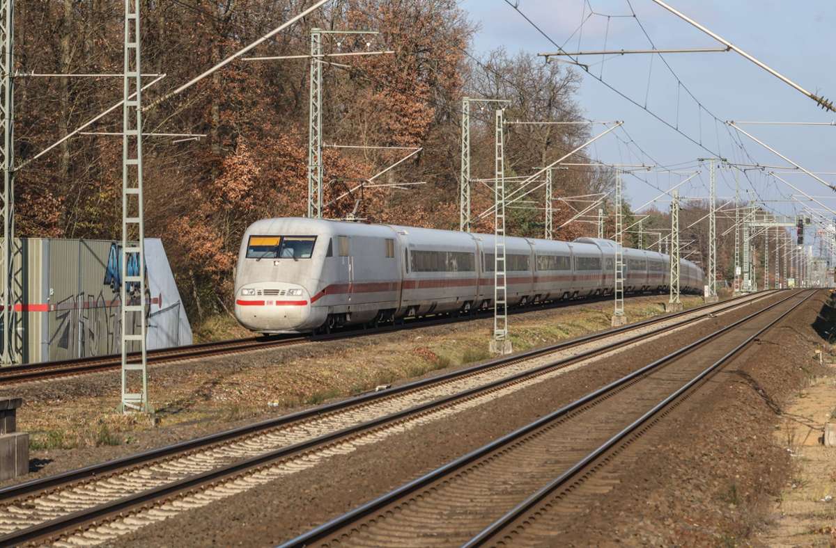 Bombenentschärfung in Frankfurt: Fernverkehr der Bahn eingeschränkt