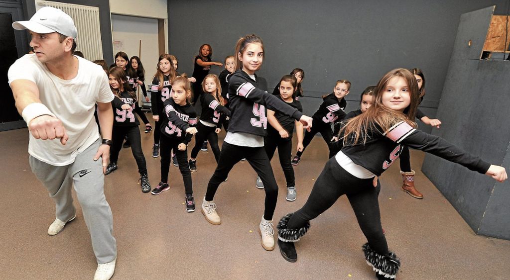 ES-PLIENSAUVORSTADT:  Die Gruppe Kids Dance qualifiziert sich für die baden-württembergischen Meisterschaften im Streetdance: „Beim Tanzen blühen sie auf“