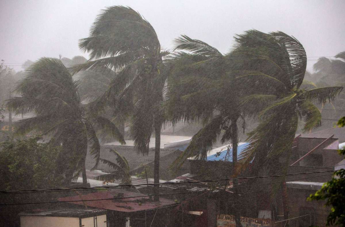 Eta ist als Hurrikan der zweitstärksten Kategorie vier in Nicaragua auf Land getroffen, ...
