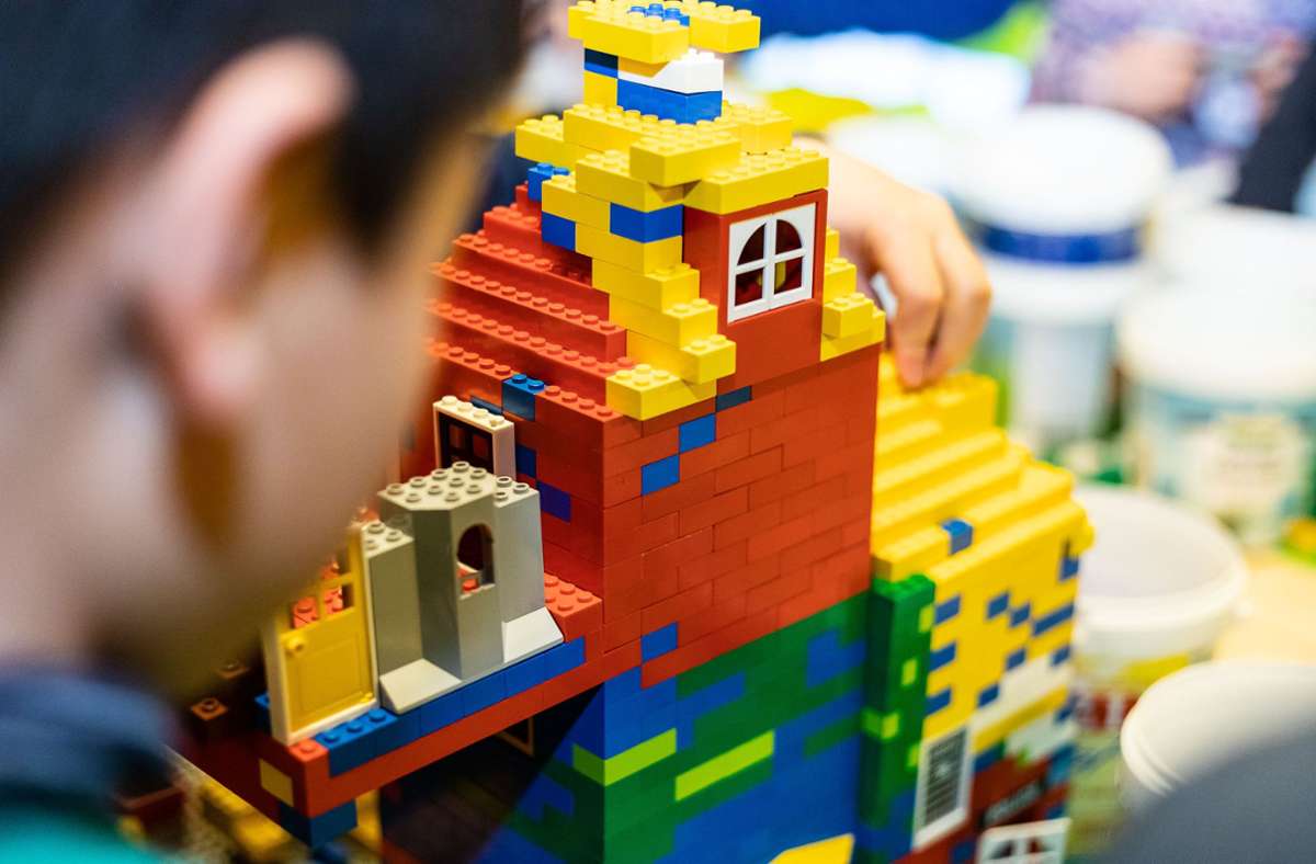 Von Ritterburg bis Fußballstadion: Holzgerlinger Kinder lassen Lego-Stadt entstehen