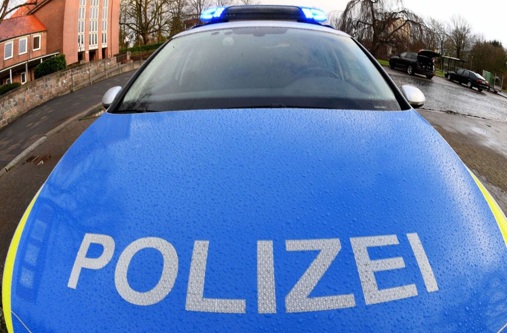 Verkehrsunfall Weilheim/Teck: Betrunkener fährt auf Verkehrsschild