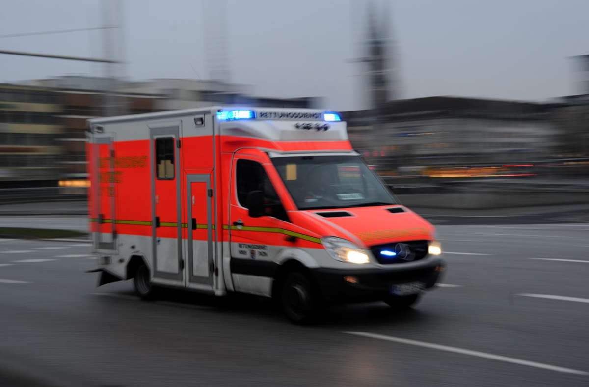 Vorfall in Ludwigsburg-Pflugfelden: Rettungssanitäter beleidigt und bei der Arbeit gestört